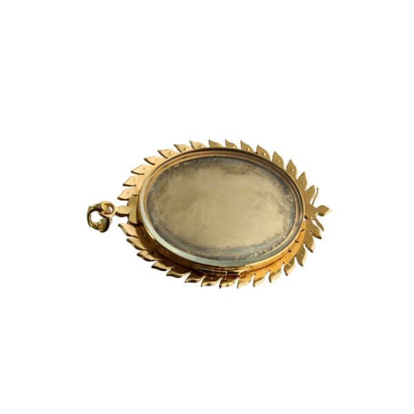 Pearl Diamond Pendant, Medallion
